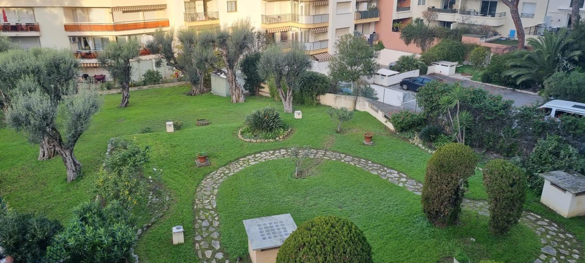 Le Sun-Beach - Spacieux 3 Pieces Avec Parking A 400 M Des Plages De Juan-Les-Pins Exteriör bild